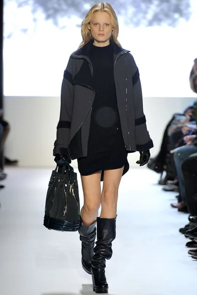Look 17